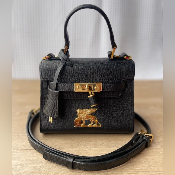 MCM - Picture 4 of 8